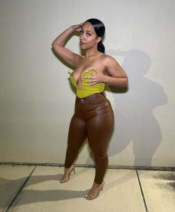 Full leaked Izzypaigee private photo