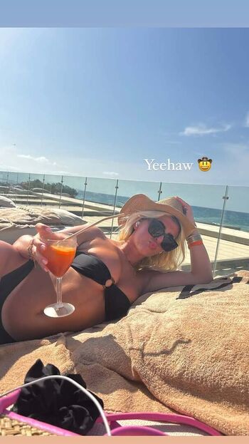 Full leaked Izzytaffs private photo