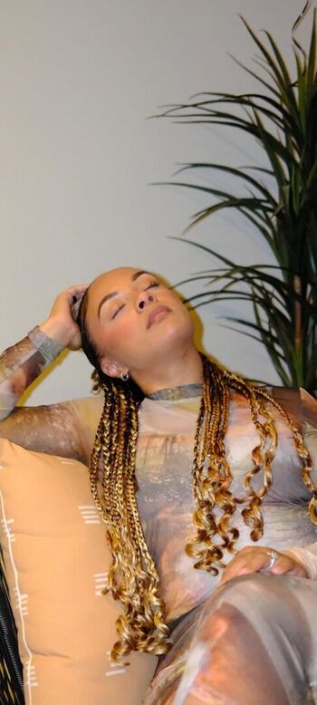 Full leaked J curly private photo