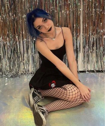 Full leaked Jadeiluvmeww private photo