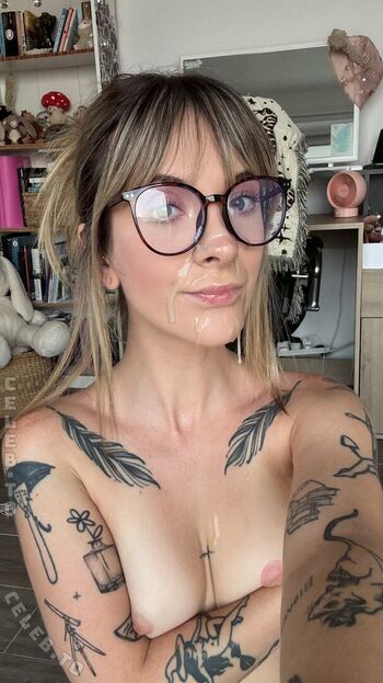 Full leaked Jadevow private onlyfans photo