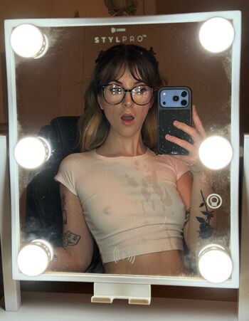 Full leaked Jadevow private onlyfans photo