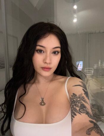 Full leaked Jadeyanh page private photo