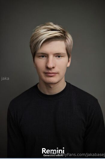 Full leaked Jakabasej leaks private photo