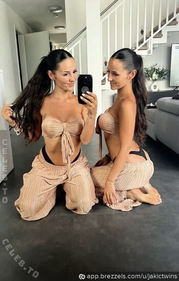 Jakic Twins