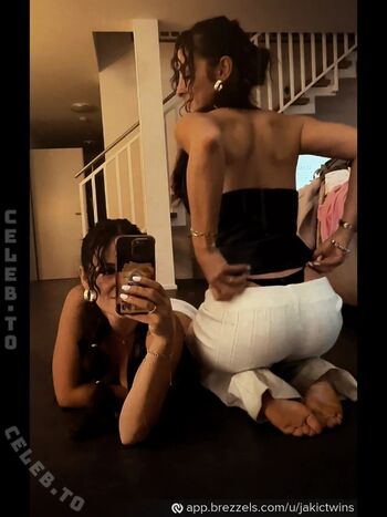 Full leaked Jakic twins private photo