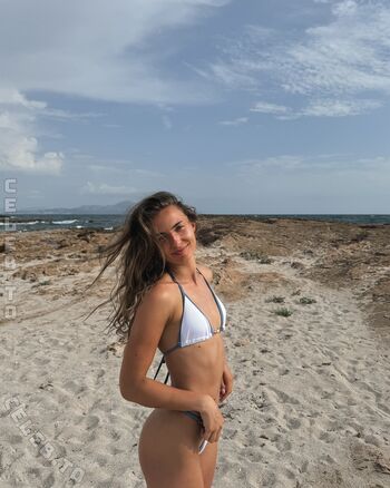 Full leaked Janaa bec private onlyfans photo