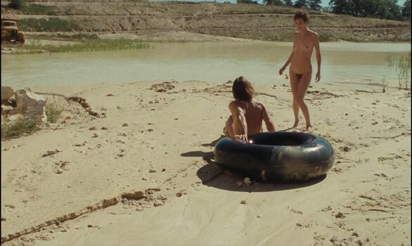 Full leaked Jane birkin private photo