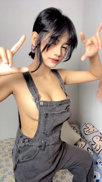 Full leaked Janelistaa private photo