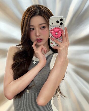 Jang Won-young