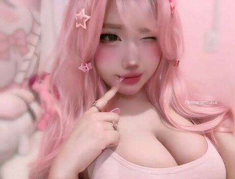 Full leaked Janifukui private photo