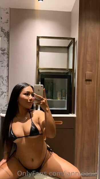 Full leaked Jannieasia private photo
