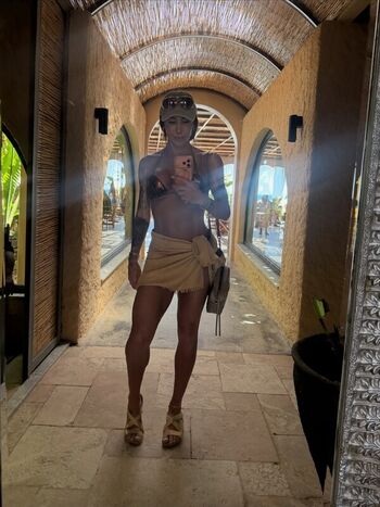Full leaked Jaqueline khury private photo