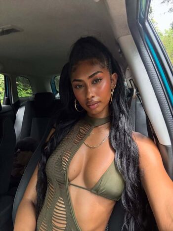 Jasmine Chola