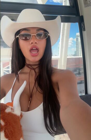 jasmine_lillyyyy