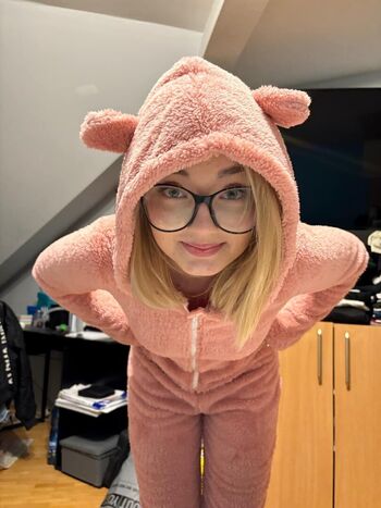 Full leaked Javorska private photo