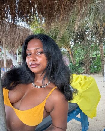 Full leaked Jayalathge bashi private photo