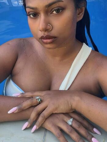 Full leaked Jayalathge bashi private photo