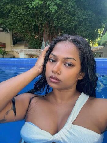 Full leaked Jayalathge bashi private photo