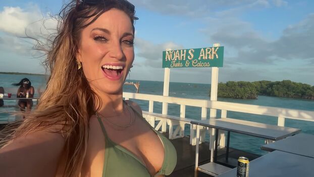 Full leaked Jeana private photo