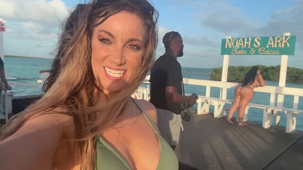 Full leaked Jeana private photo