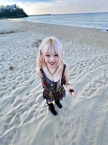 Full leaked Jeewon page private photo