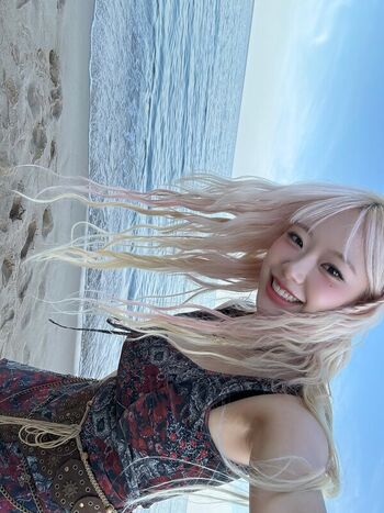 Full leaked Jeewon page private photo