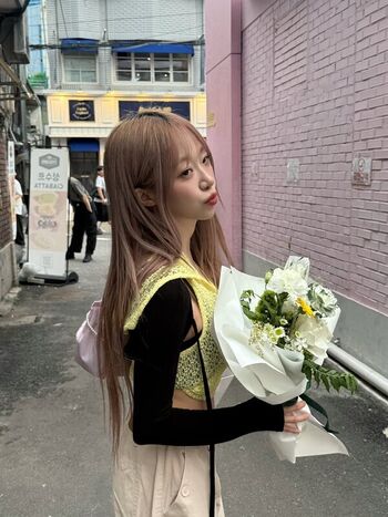 Full leaked Jeewon page private photo