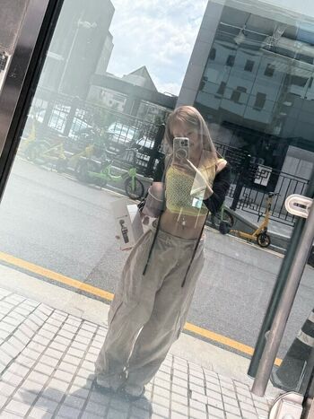 Full leaked Jeewon private photo