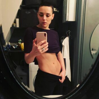 Jehnny Beth