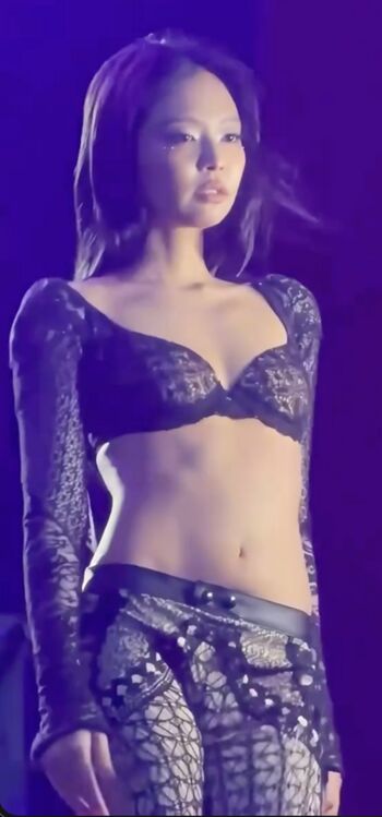 Full leaked Jennie blkpik page private photo