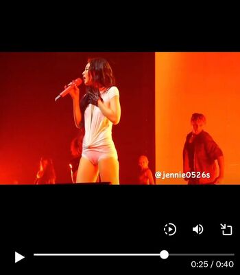 Jennie | BLฮฦKPIะK