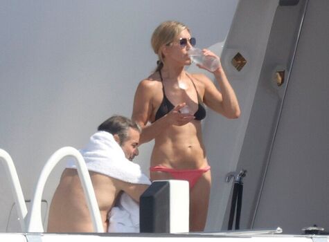 Full leaked Jennifer aniston page private photo