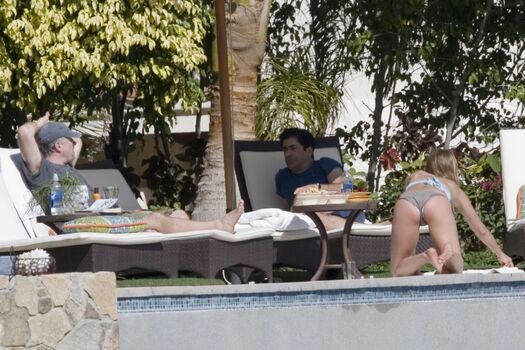 Full leaked Jennifer anniston private photo