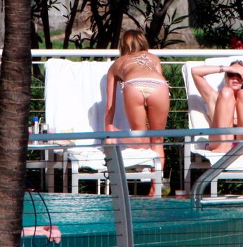 Full leaked Jennifer anniston private photo