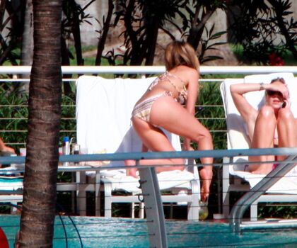 Full leaked Jennifer anniston private photo