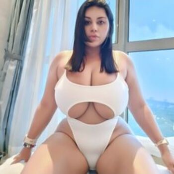 Full leaked Jennifer busty latina private onlyfans photo