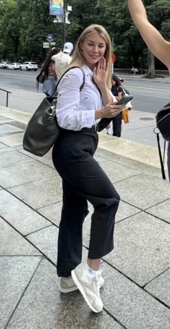 Full leaked Jennifer holland private photo