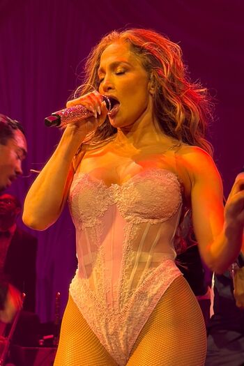 Full leaked Jennifer lopez  page private onlyfans photo