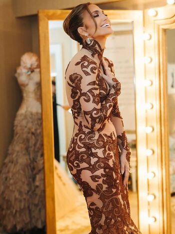 Full leaked Jennifer lopez  page private onlyfans photo