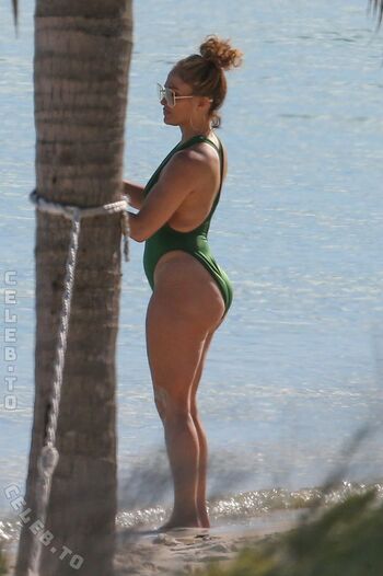 Full leaked Jennifer lopez  page private onlyfans photo
