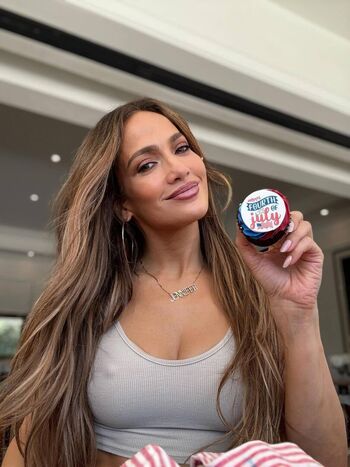 Full leaked Jennifer lopez private photo