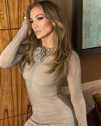 Full leaked Jennifer lopez private photo