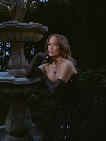 Full leaked Jennifer lopez  page private photo