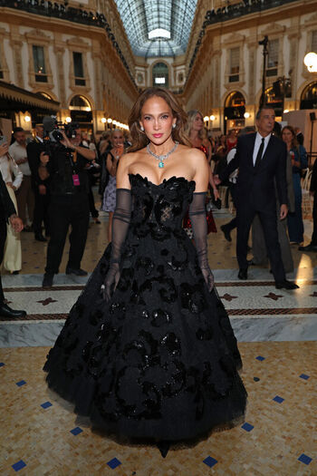 Full leaked Jennifer lopez page private photo