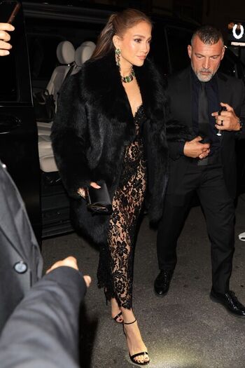 Full leaked Jennifer lopez private photo