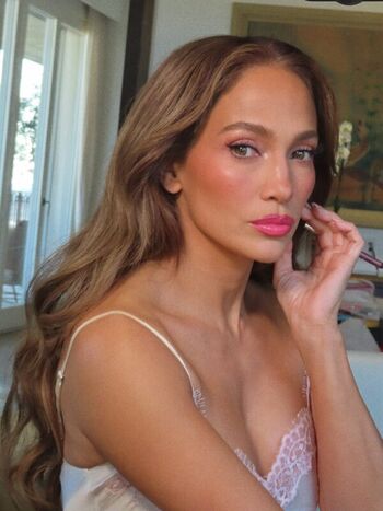 Full leaked Jennifer lopez private photo