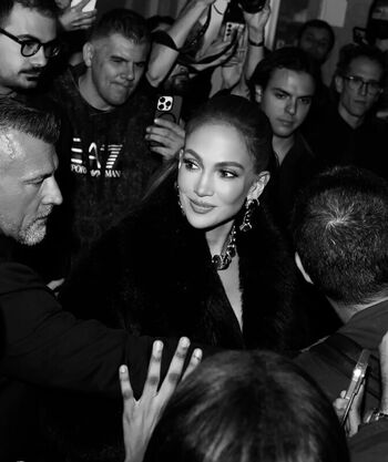 Full leaked Jennifer lopez private photo