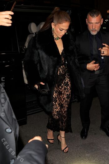 Full leaked Jennifer lopez private photo