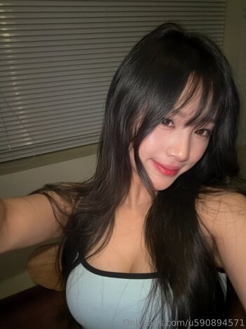 Jenny Hwang